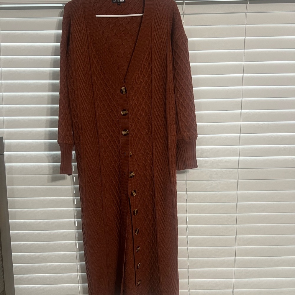 Elegant Brown Knit Cardigan Duster Set